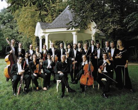 CCJP: María Dueñas (violín) y Deutsche Kammerphilharmonie Bremen